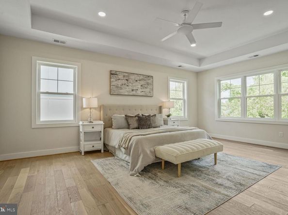 423 N Cleveland Street, Arlington VA 22201