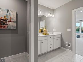 2132 Glacier Road, Herndon VA 20170