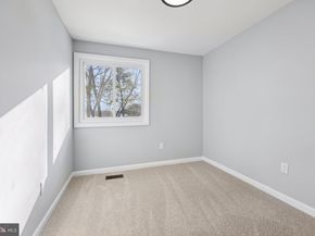 500 Giles Place, Sterling VA 20164