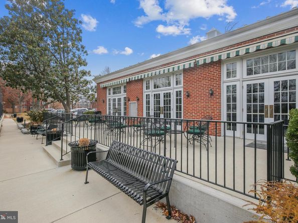 4821 31st Street S B1, Arlington VA 22206