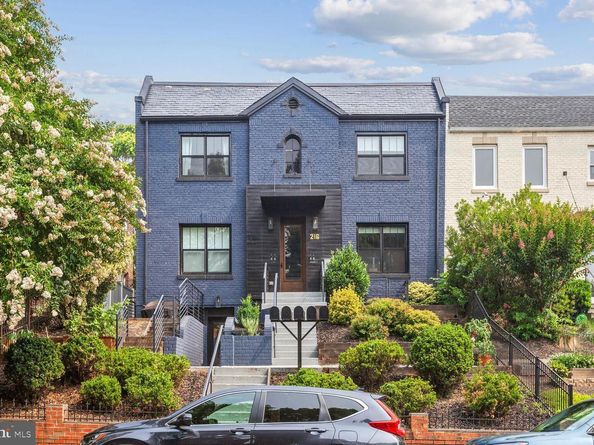 216 T Street NE 1, Washington DC 20002