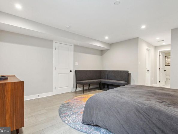 216 T Street NE 1, Washington DC 20002