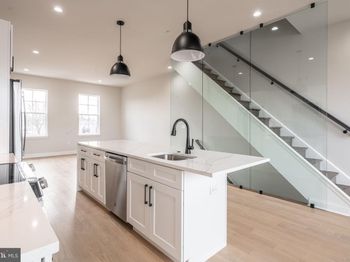 4032 Marilyn Drive