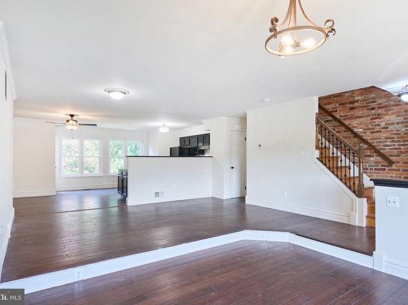 21073 Semblance Drive, Sterling VA 20164