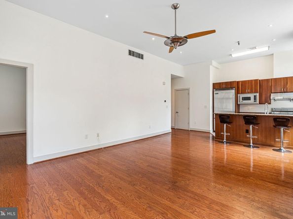 23 S 23rd Street 2L, Philadelphia PA 19103
