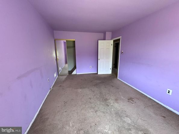 8104 Lindbergh Boulevard, Philadelphia PA 19153