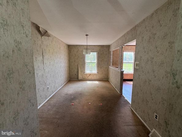 8104 Lindbergh Boulevard, Philadelphia PA 19153