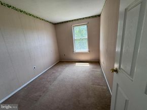 8104 Lindbergh Boulevard, Philadelphia PA 19153