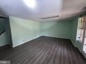 8104 Lindbergh Boulevard, Philadelphia PA 19153