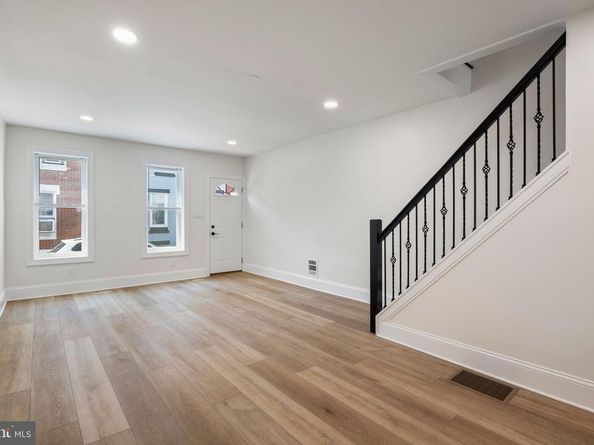 335 Daly Street, Philadelphia PA 19148