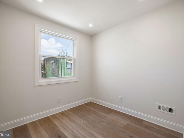 335 Daly Street, Philadelphia PA 19148
