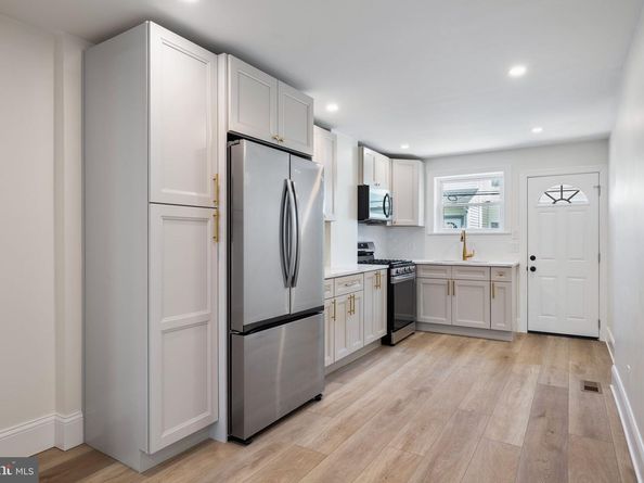 335 Daly Street, Philadelphia PA 19148