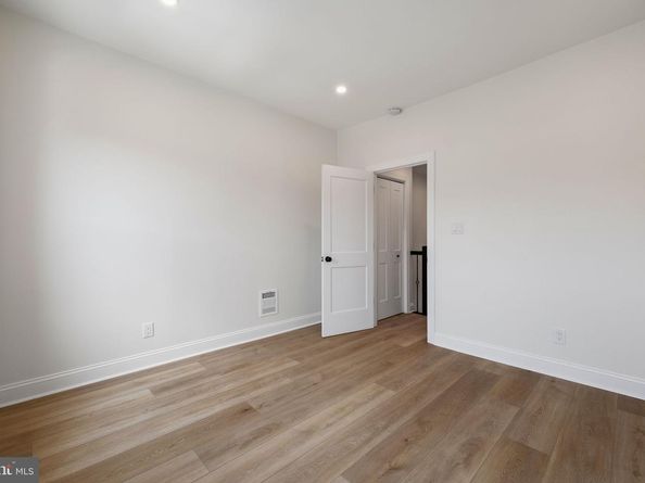 335 Daly Street, Philadelphia PA 19148