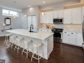 3542 Warder Street NW 204, Washington DC 20010