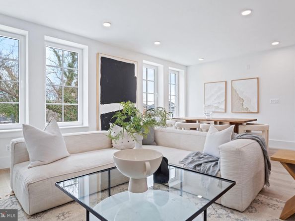 3200 22nd Street NE 103, Washington DC 20018