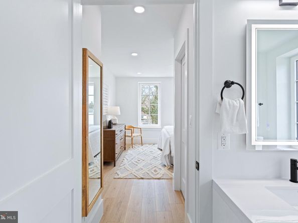3200 22nd Street NE 103, Washington DC 20018