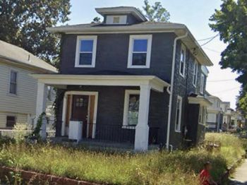 823 46TH Street NE
