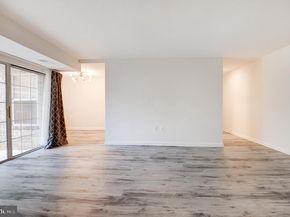 1942 Kennedy Drive 104, Mclean VA 22102