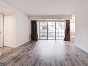 1942 Kennedy Drive 104, Mclean VA 22102