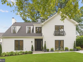 3 Alden Lane
