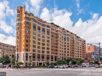400 Massachusetts Avenue NW