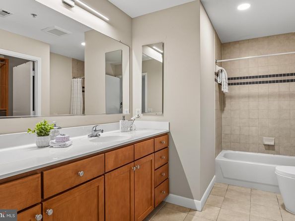 400 Massachusetts Avenue NW 1108, Washington DC 20001