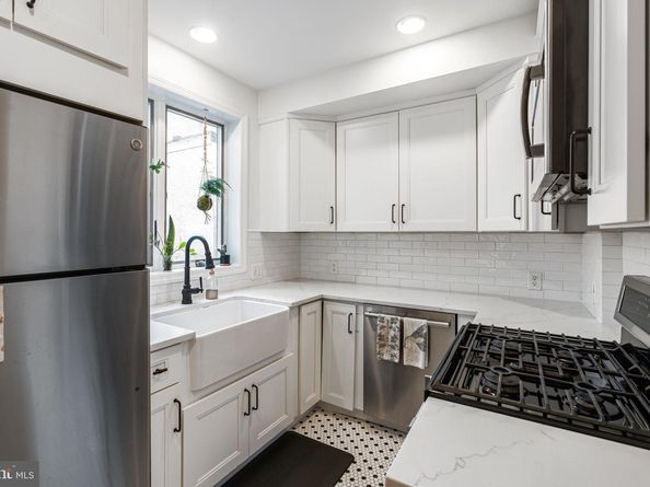 2411 Perot Street, Philadelphia PA 19130