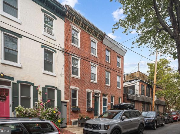 2411 Perot Street, Philadelphia PA 19130
