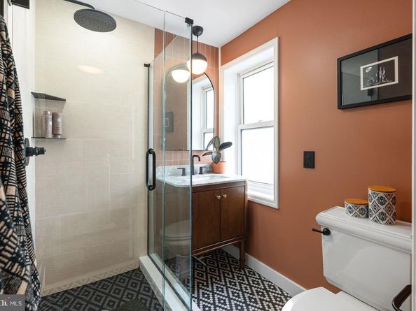 2411 Perot Street, Philadelphia PA 19130