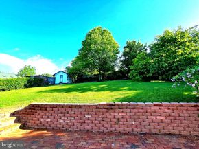6065 Munson Hill Road, Falls Church VA 22044
