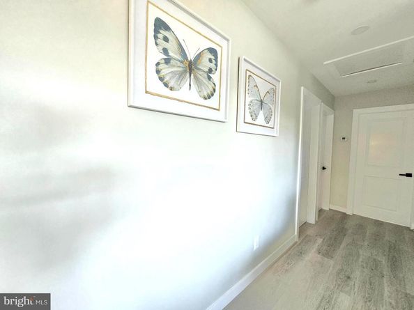 6065 Munson Hill Road, Falls Church VA 22044