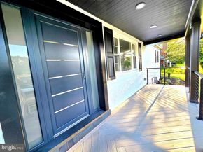 6065 Munson Hill Road, Falls Church VA 22044