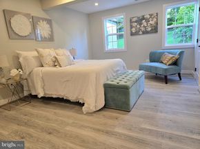 6065 Munson Hill Road, Falls Church VA 22044