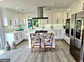 6065 Munson Hill Road, Falls Church VA 22044