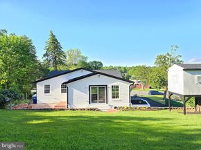 6065 Munson Hill Road, Falls Church VA 22044