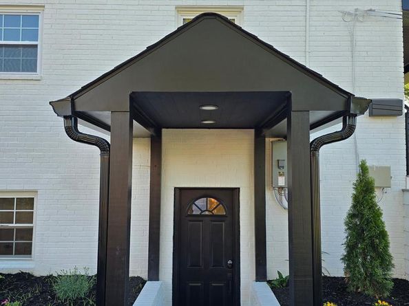 6065 Munson Hill Road, Falls Church VA 22044