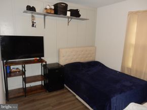 1314 E Holly Avenue, Sterling VA 20164