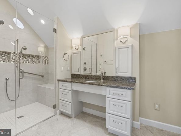 2124 21st Road N, Arlington VA 22201