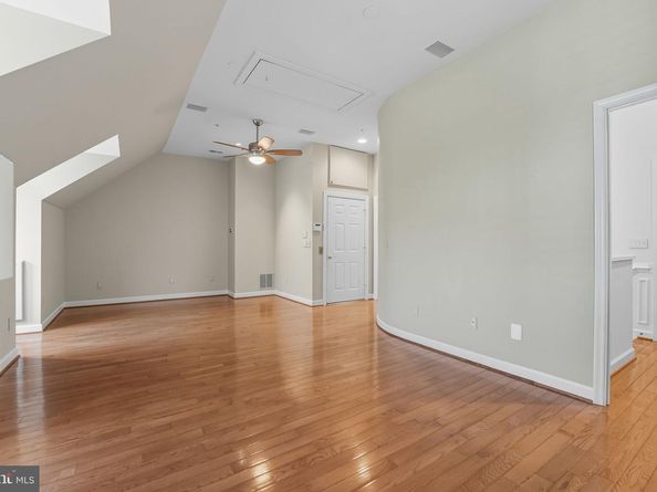 2124 21st Road N, Arlington VA 22201