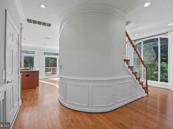 2124 21st Road N, Arlington VA 22201