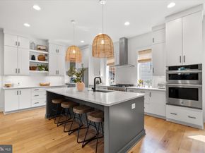 2728 N Edison Street, Arlington VA 22207