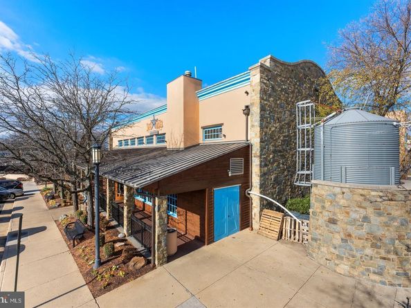 7613 Lee Highway 302, Falls Church VA 22042