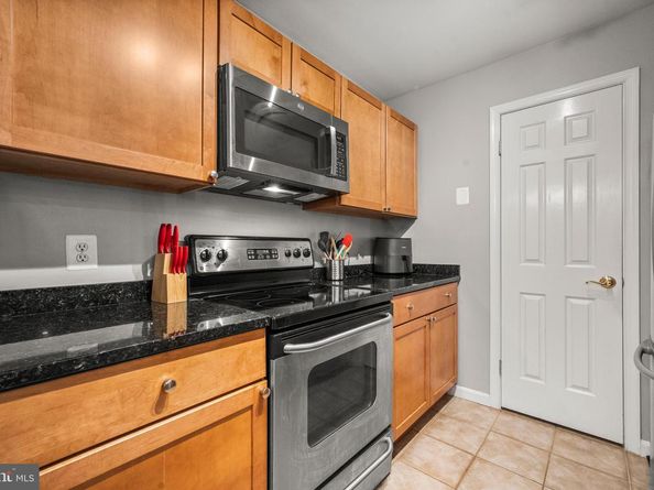 2050 N Calvert Street 407, Arlington VA 22201