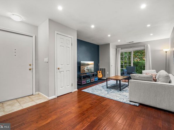2050 N Calvert Street 407, Arlington VA 22201