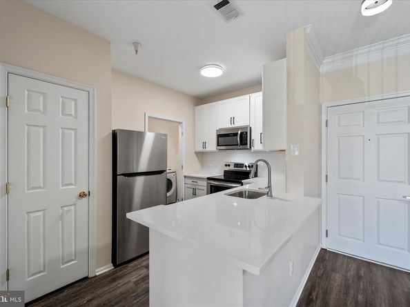 1591 Spring Gate Drive 3311, Mclean VA 22102