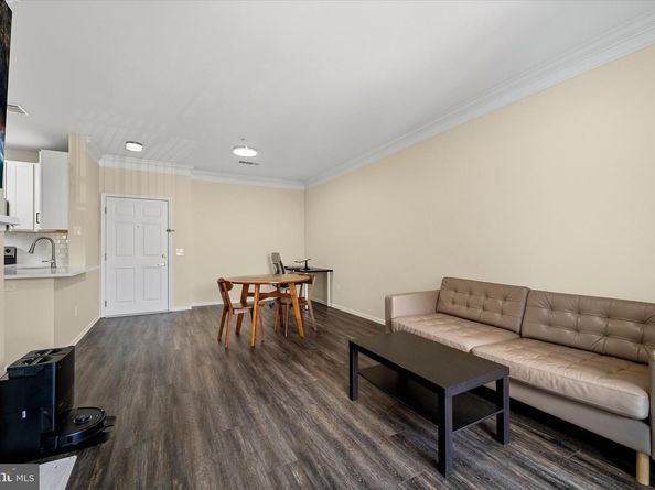 1591 Spring Gate Drive 3311, Mclean VA 22102