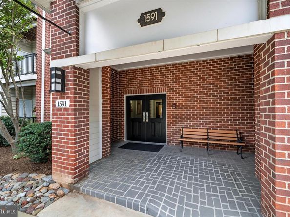 1591 Spring Gate Drive 3311, Mclean VA 22102