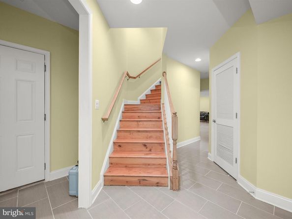 6005 Roosevelt Street, Bethesda MD 20817