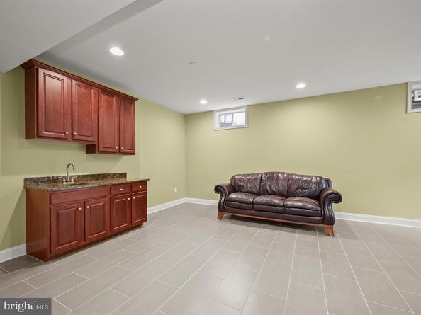 6005 Roosevelt Street, Bethesda MD 20817
