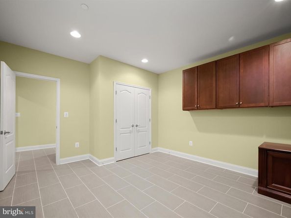 6005 Roosevelt Street, Bethesda MD 20817